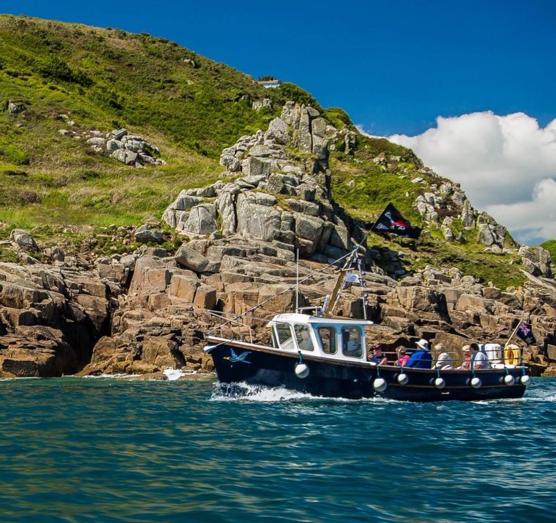 A 1 hour coastal cruise exploring the majestic Cornish coastline.